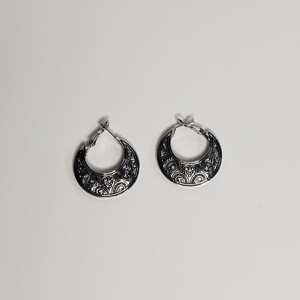 Fashion Jewelry - Picture 1 of 2